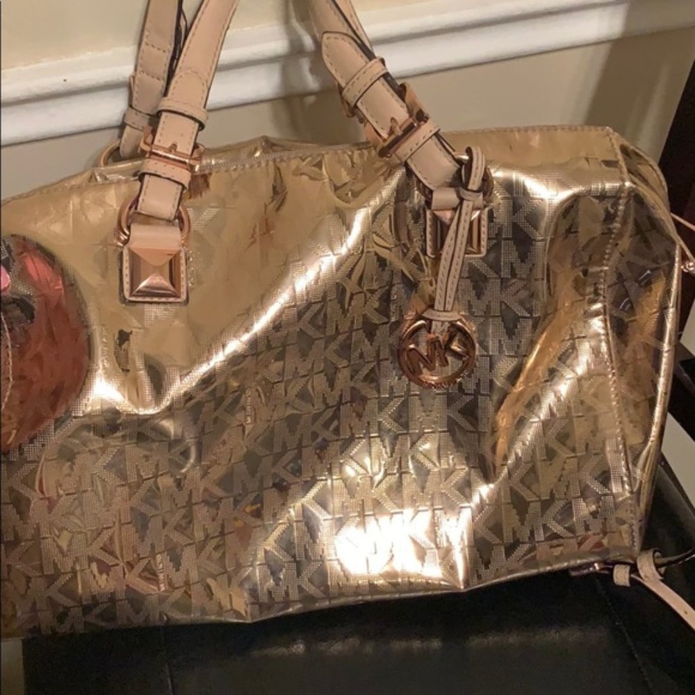 Michael Kors Rose Gold Purse